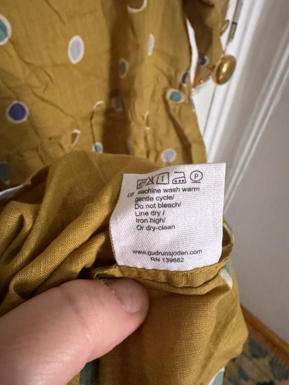 Gudrun Sjoden dress in olive green fun print - Picture 7 of 8